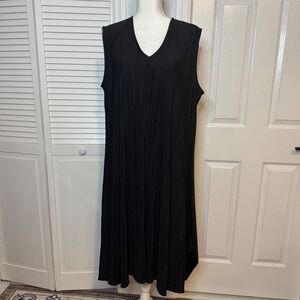 WynneLayers Black Pleated V-Neck Sleeveless Midi Dress Large Flowy Relaxed Fit